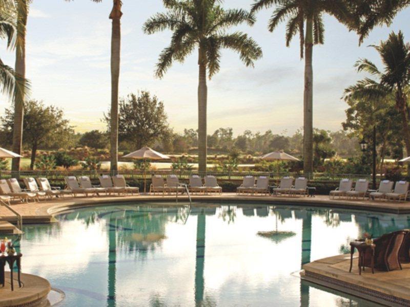 منتجع ريتز كارلتون للجولف، نابلز Naples Park المظهر الخارجي الصورة